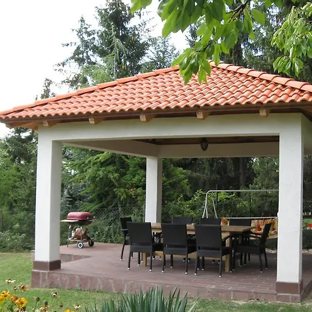 Hotel Barcza Vendeghaz 3*