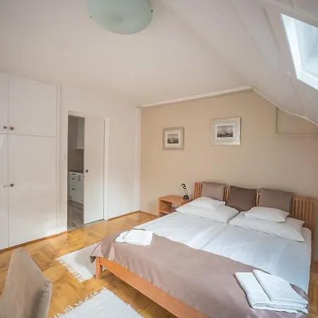 Barcza Vendeghaz Guest house Balatonfured